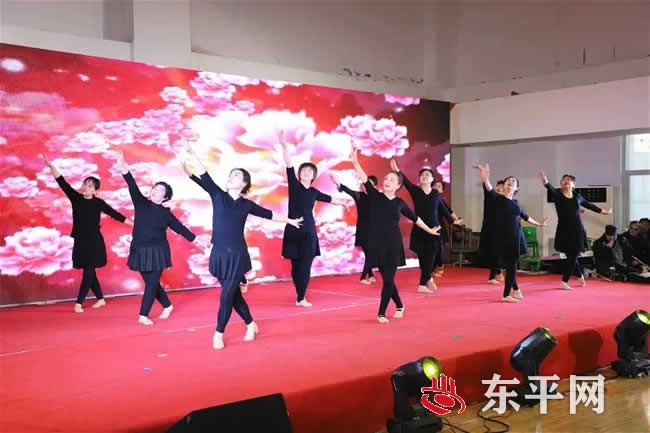 东平县文化馆成功举办公益文化培训新年汇演