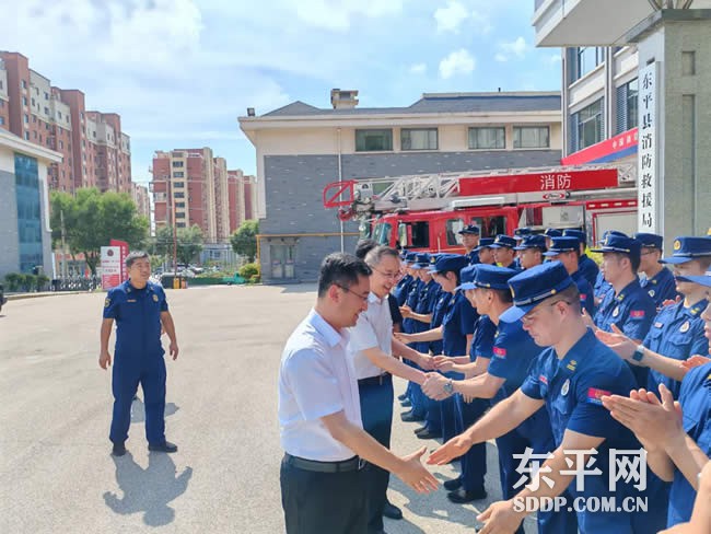 东平县领导走访慰问县驻军 县消防救援大队和军队离退休干部服务中心